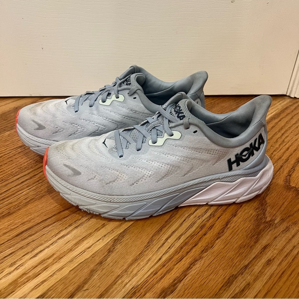 HOKA One One Ahari 6 Sneakers Running Shoes 8.5 Women’s Blue Pink